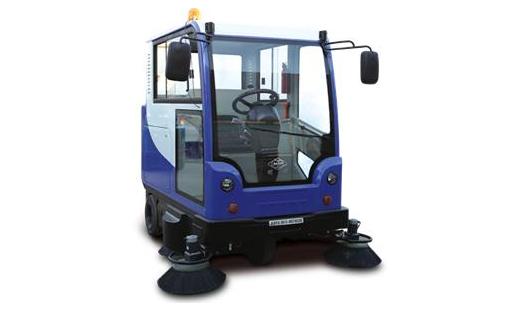 YLBA084 新型全封閉掃地機(jī)